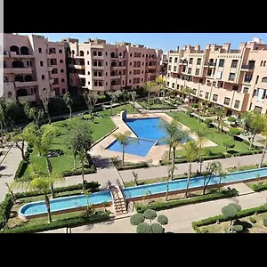  Appartement Un Moderne Chic Vue Sur Piscine